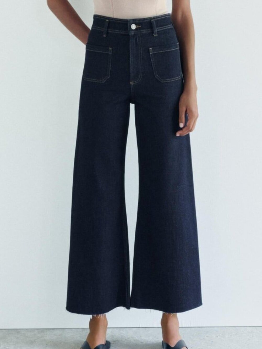 Zara High Rise Wide Leg Patch Pocket Jeans 0